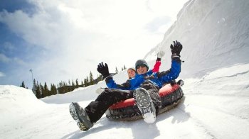 Сноутюбінг на Львівщині: де можна покататись та скільки це коштує