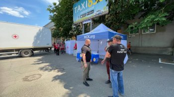 Допомога херсонцям. Фото - Віталій Кім