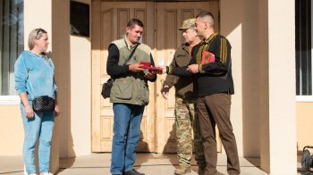 Президент нагородив мешканця Львівщини: історія Юрія Петраки з Дрогобича