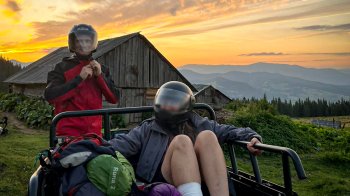 Рятувальники спустили на квадроциклі з гори травмовану львів’янку