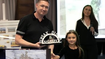 Картину релокованого на Львівщину підприємства продали на благодійному аукціоні за 500 тис. гривень