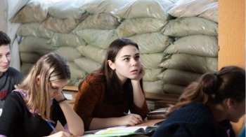 Мер Львова розповів, скільки учнів, попри війну, навчатимуться цьогоріч у школах