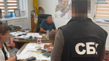 Посадовицю Стрийської міськради та підрядника підозрюють у розкраданні грошей на ремонті стадіону «Сокіл»