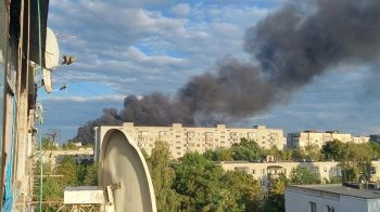 У Львові виникла масштабна пожежа: чорний стовп диму видно у різних районах міста