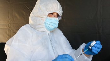 Медики виписали з лікарень Львівщини людей, яких уразив Дельта штам