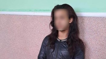 На Закарпатті прикордонники затримали ухилянта, який вдавав з себе жінку (фото)