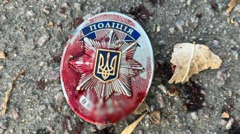 Внаслідок ранкового обстрілу Херсону загинув поліцейський
