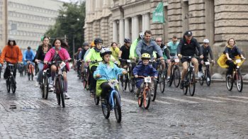 Львівський велопробіг "Кручу педалі, щоб вони жили"