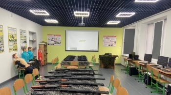 У школі Рава-Руської громади за 2,2 млн грн відкрили простір для викладання “Захисту України”