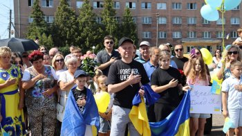 Додому на Львівщину повернувся звільнений з полону військовий