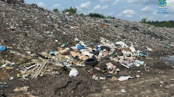 Комунальник з Рава-Руської сплатить пів мільйона гривень збитків за забруднення земель