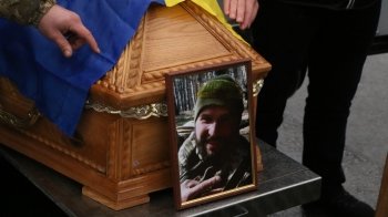 На Львівщині зустріли тіло загиблого на Харківщині гранатометника