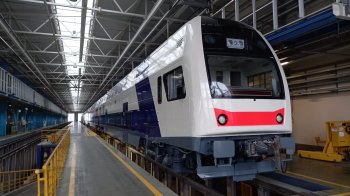 З Києва до Львова відтепер можна буде доїхати двоповерховим потягом