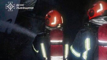 На Львівщині спалахнула пожежа у продуктовому магазині