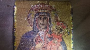 Старовинну ткану ікону передали з Польщі до музею на Львівщині