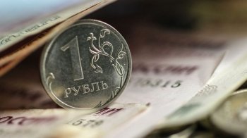 Що з російською економікою: пливе за "російським воєнним кораблем"