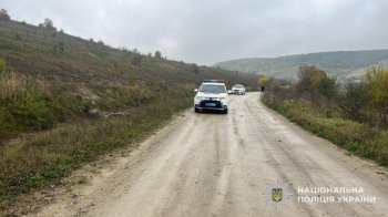На Золочівщині 54-річний мотоцикліст з’їхав в кювет на польовій дорозі і загинув