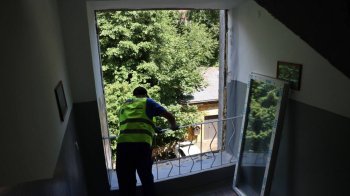 Ракетна атака по Львову: у будинках, які постраждали, встановлюють вікна