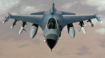 Президент США відповів, чи отримає Україна винищувачі F-16