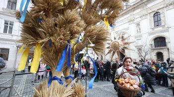 У Львові встановили головного 4-метрового різдвяного дідуха