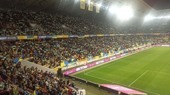 Перед матчем збірної глядачам показали миле промо-відео про Львівщину