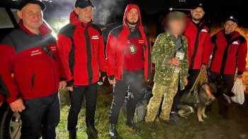Службовий собака відшукав зниклого у лісі грибника з Львівщини