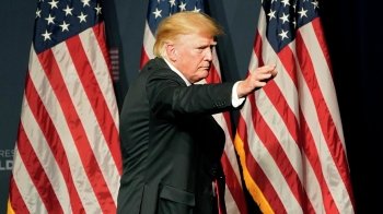 Трамп знову хоче стати президентом США, вже подав заявку на кандидатство Трамп знову хоче стати президентом США, вже подав заявку на кандидатство