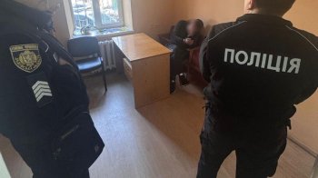 Правоохоронці затримали двох львівʼян за крадіжку майже пів мільйона гривень з квартири