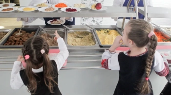 Шкільна їдальня