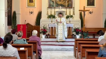 Священник з Львівщини відслужив першу службу українською мовою на острові Крит
