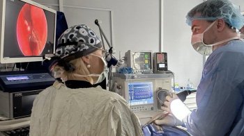 Вісім років сльозилося око: у Львові дитині провели унікальну операцію