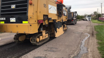 На Львівщині ремонтують дорогу на ділянці Сокаль-Стоянів