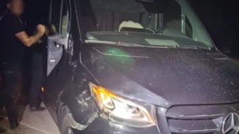 Біля Золочева водій мікроавтобуса на смерть збив 20-річного пішохода