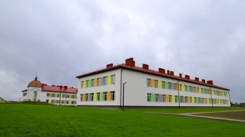 У селі поблизу Львова побудували школу за понад 220 млн грн