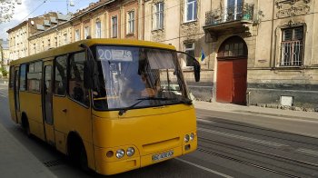 Водій львівської маршрутки отримав штраф за залишення місця ДТП