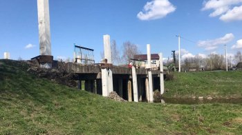 У Червоноградському районі ремонтують міст: рух для вантажівок тимчасово призупинять