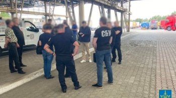 Митника з «Краківця» засудили за хабар у 200 євро та пістолет Макарова