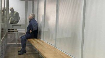 Суд залишив Коломойського під вартою