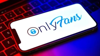 Суд Львова зобов’язав модель OnlyFans сплатити понад 200 тис. грн податків та штрафів