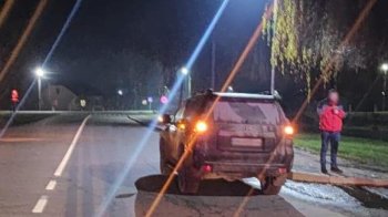 В селі поблизу Львова водій Toyota збив на смерть 31-річного пішохода