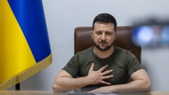 «Послання з України»: у Великій Британії видали збірку із 16 промовами Зеленського