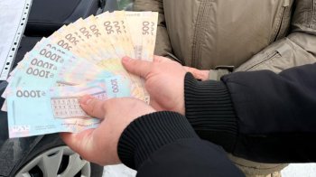 Військовий на Львівщині систематично вимагав з підлеглого гроші за не переведення до зони бойових дій