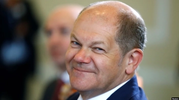 Новим канцлером Німеччини став Олаф Шольц