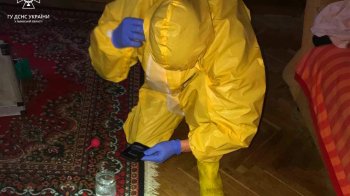 У Львові рятувальники зібрали ртуть з термометра, який розбили у квартирі на вулиці Чукаріна