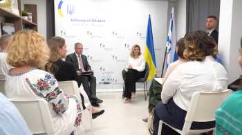 Ідентифікації себе як єдиної нації із власними цінностями: Олена Зеленська в Ізраїлі відвідала виставку «Спадщина»