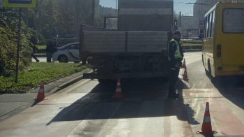 У Львові водій вантажівки збив на пішохідному переході 82-річну жінку