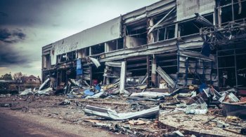 Руїни в Авдіївці, листопад 2023, фото Олександра Тарнавського