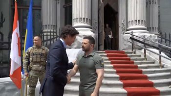 Зеленський зустрівся з премʼєром Канади (відео)