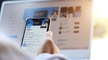 Кількість дописів із  «мовою ворожнечі» у Twitter зросла після того, як його придбав Ілон Маск