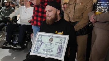 У Львові ветеран на кріслі колісному встановив рекорд України